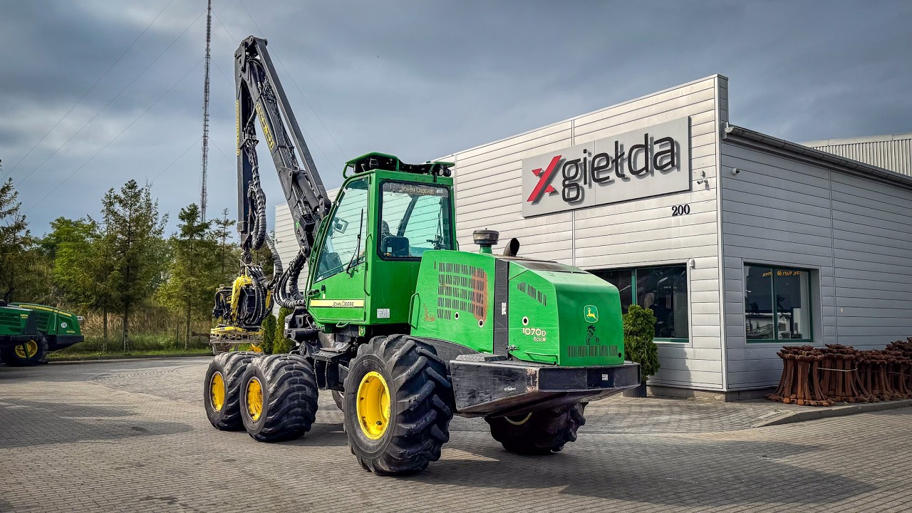 Harvester John Deere 1070D ECO III